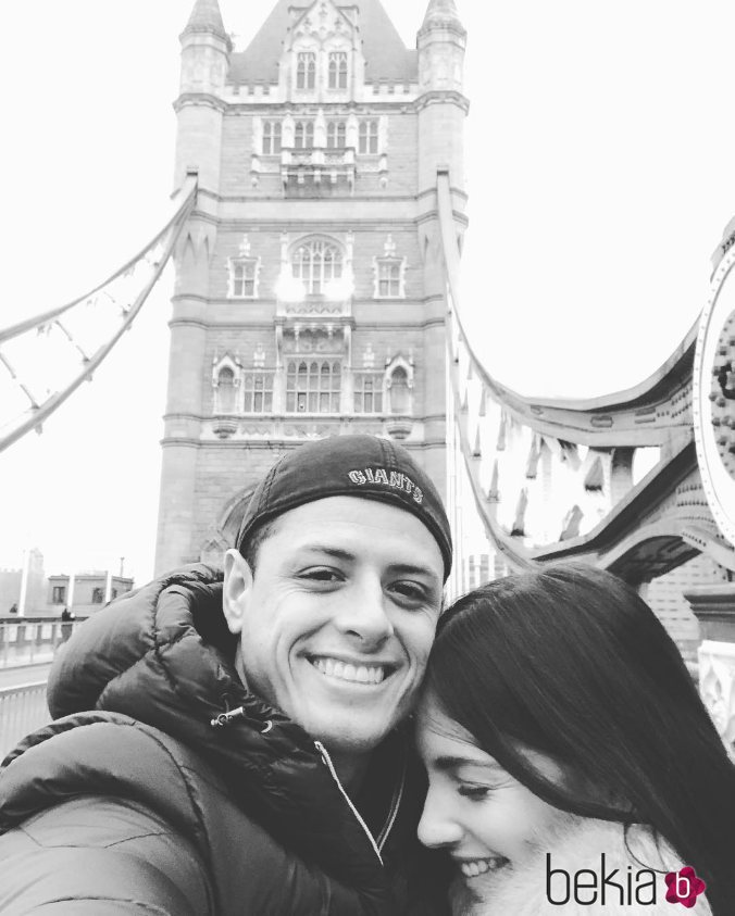 Andrea Duro y Chicharito en Londres