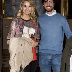 Alba Carrillo y David Vallespín en la presentación del libro de Sandra Barneda