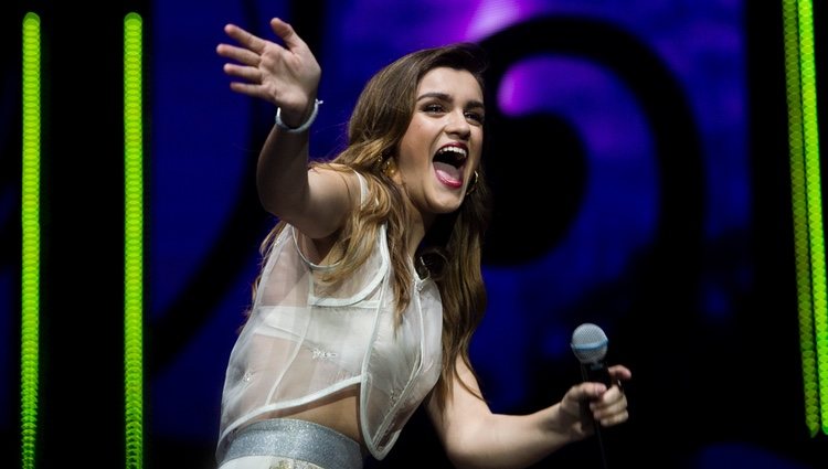 Amaia, muy emocionada en el concierto de la gira OT2017 Madrid