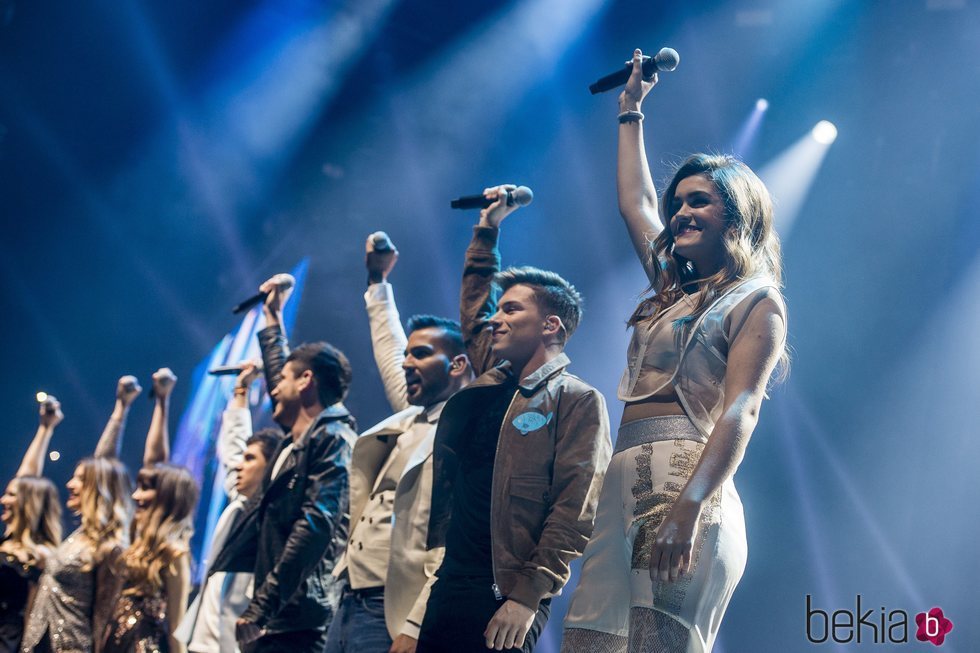 Los chicos de OT2017 cantando en el concierto de la gira en Madrid