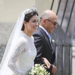 Alessandra de Osma junto a su padre el día de su boda con Christian de Hannover