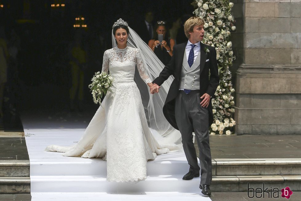 Christian de Hannover y Alessandra de Osma saliendo de la iglesia