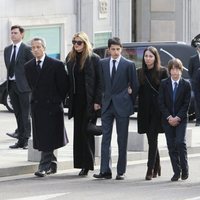 Los hermanos Suárez Illana en el funeral de su padre Adolfo Suárez