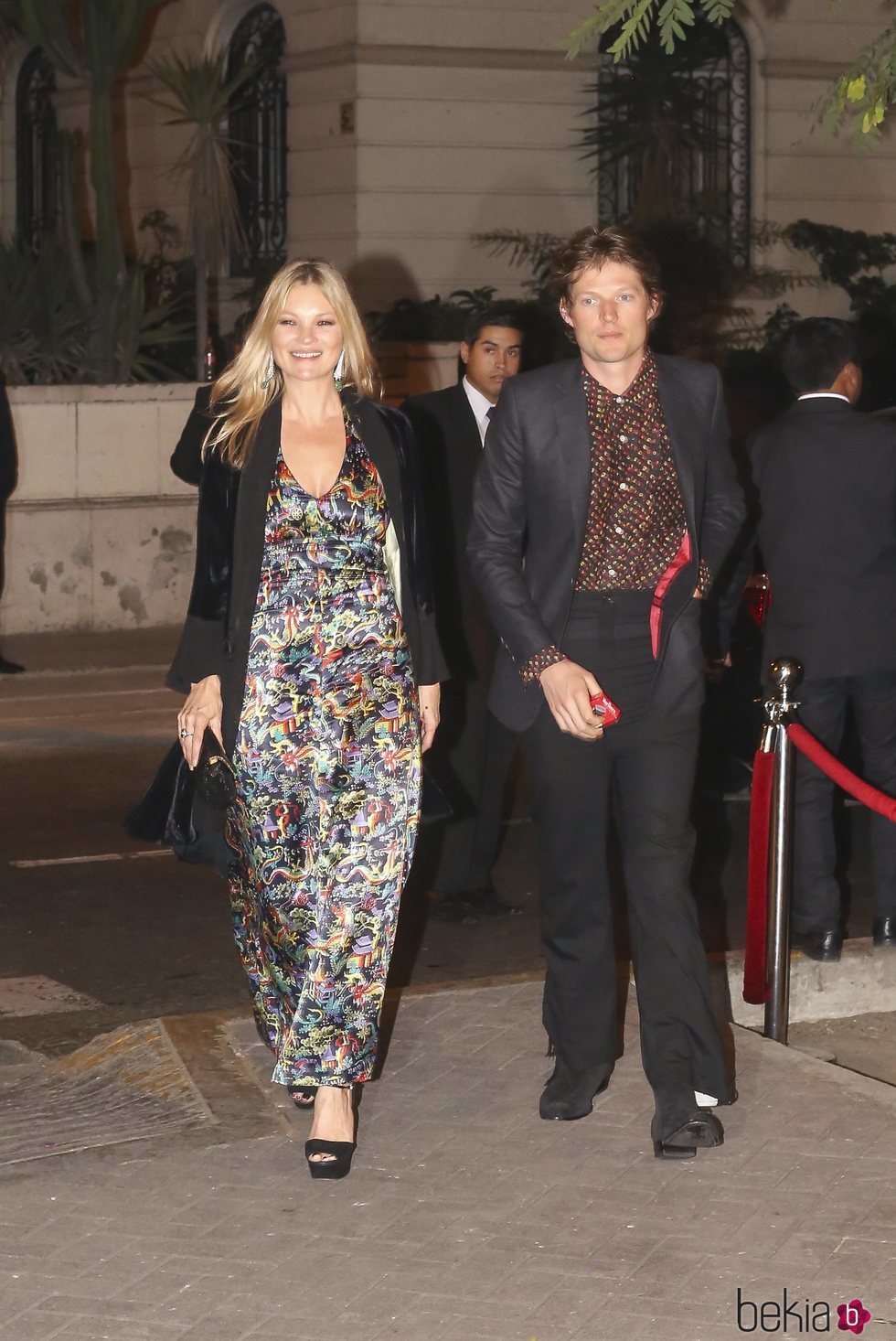 Kate Moss y su novio, Nikolai von Bismarck en el cocktail posterior a la boda de Christian y Sassa de Hannover