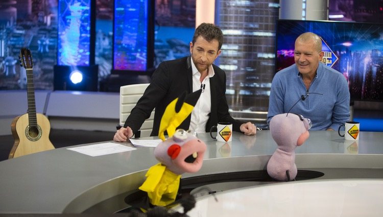 Antonio Banderas con Pablo Motos, Trancas y Barrancas en 'El Hormiguero'