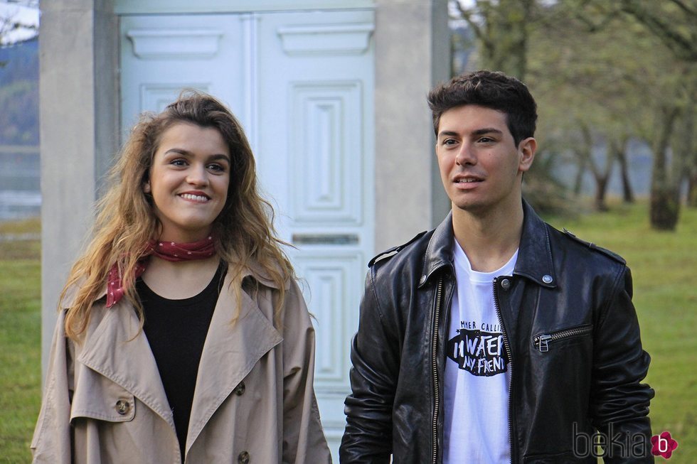 Alfred y Amaia grabando la postal de Eurovisión en las Azores