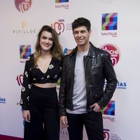 Alfred y Amaia en el photocall de La Noche de Cadena 100