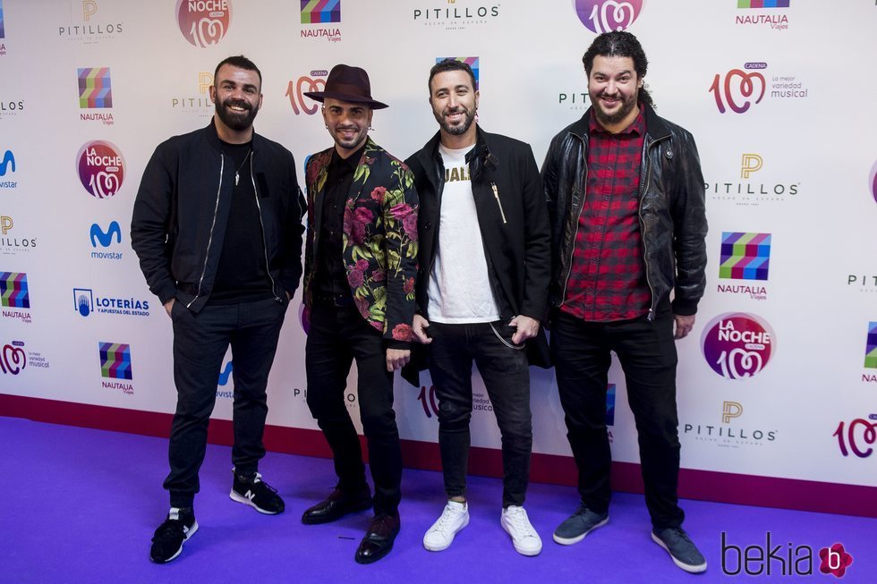 Efecto Pasillo en el photocall de La Noche de Cadena 100