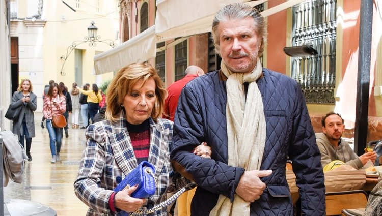 María Teresa Campos y Bigote Arrocet en la Semana Santa de Málaga