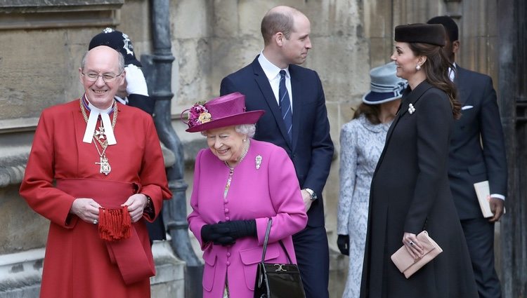 La Reina Isabel y los Duques de Cambridge en la Misa de Pascua 2018