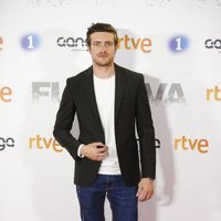 Raúl Mérida en la premier de la serie 'Fugitiva'