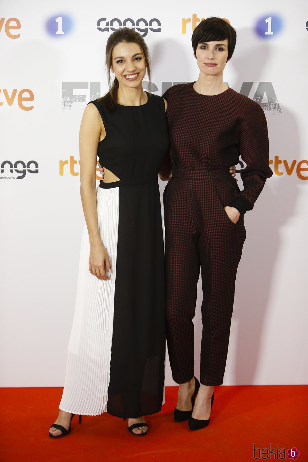 Ana Guerra y Paz Vega en la premier de la serie 'Fugitiva'