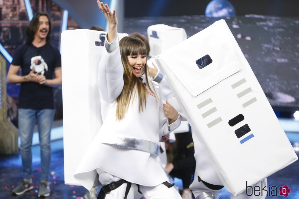 Aitana vestida de astronauta en 'El Hormiguero'