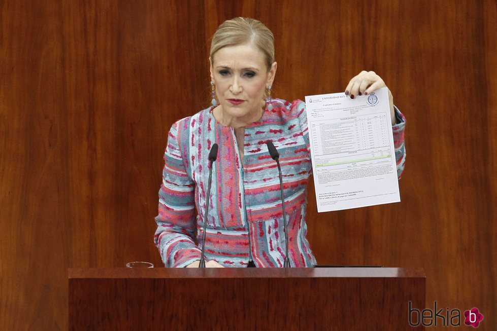 Cristina Cifuentes compareciendo en la Asamblea de Madrid para dar explicaciones sobre su máster