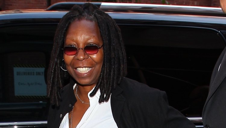 Whoopi Goldberg en la Mercedes Fashion Week de Nueva York de 2014