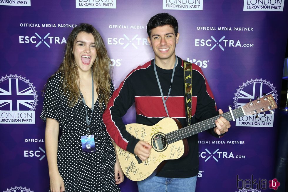 Amaia Romero y Alfred García durante su gira eurovisiva en Londres