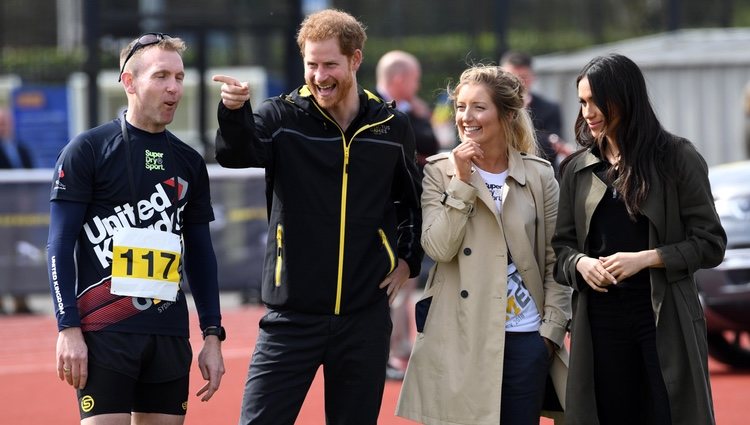 El Príncipe Harry y Meghan Markle en la Universidad de Bath