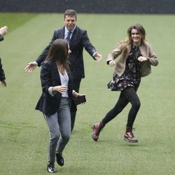 Amaia, Ricky y Ana Guerra de 'OT 2017' en el Estadio Santiago Bernabéu