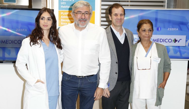 Elena Furiase y Lolita Flores en su presentación para formar parte del elenco de personajes de 'Centro Médico'