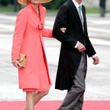 Alfonso y María Zurita de Borbón en la boda de los Reyes Felipe y Letizia