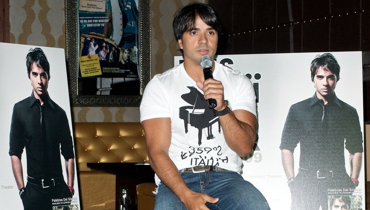 Luis Fonsi en la presentación de su disco 'Palabras del Silencio'