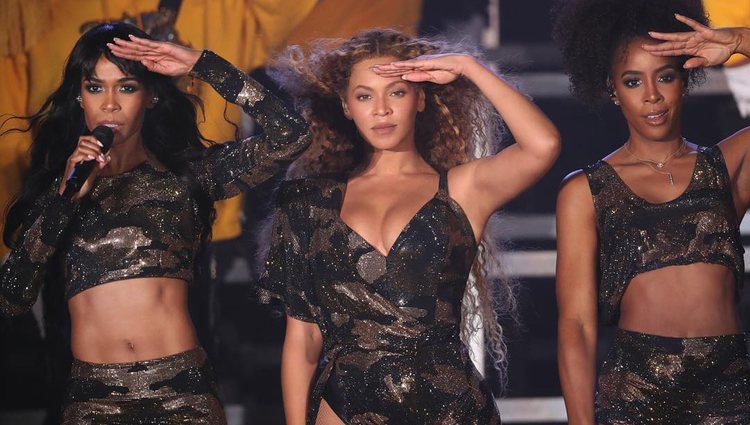 Beyoncé, Kelly Rowland y Michelle Williams actuando en el Coachella 2018