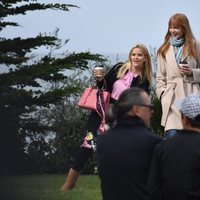 Nicole Kidman y Reese Whiterspoon divirtiéndose en el rodaje de 'Big Little Lies'