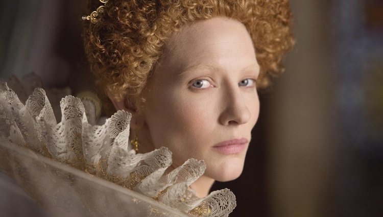 Cate Blanchett interpretando a la Reina Isabel I de Inglaterra