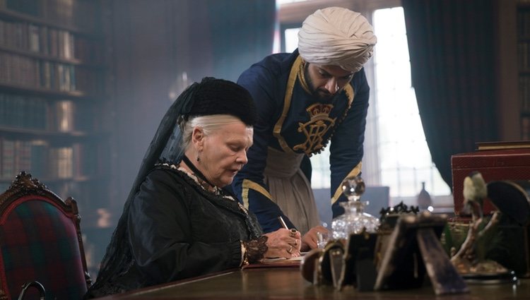 Judi Dench en una escena de la película 'Victoria y Abdul'