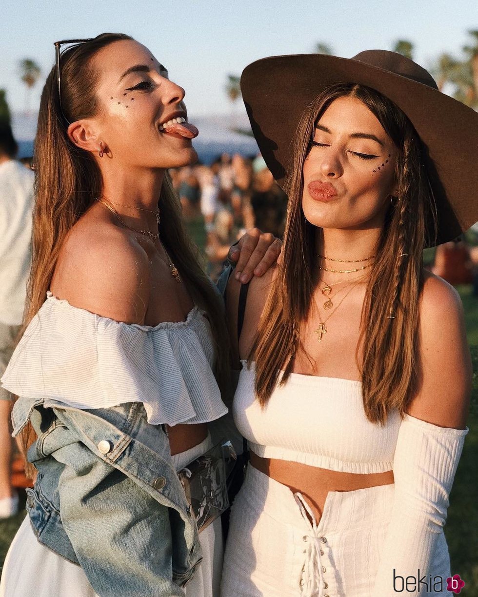 Las influencers Paula Gonu y Dulceida en el Festival Coachella 2018