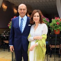 Ana Rosa Quintana con su marido en la Feria de Abril 2018