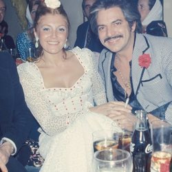 Carmen Cervera y Espartaco Santoni en una fiesta