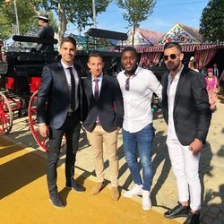 Marc Bartra y varios amigos en la Feria de Abril 2018