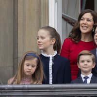 Mary de Dinamarca con sus cuatro hijos en el 78 cumpleaños de Margarita de Dinamarca