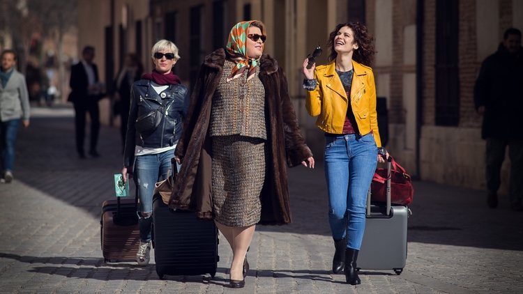 Brays Efe, Lidia San José y Virginia Rodríguez en la segunda temporada de 'Paquita Salas'