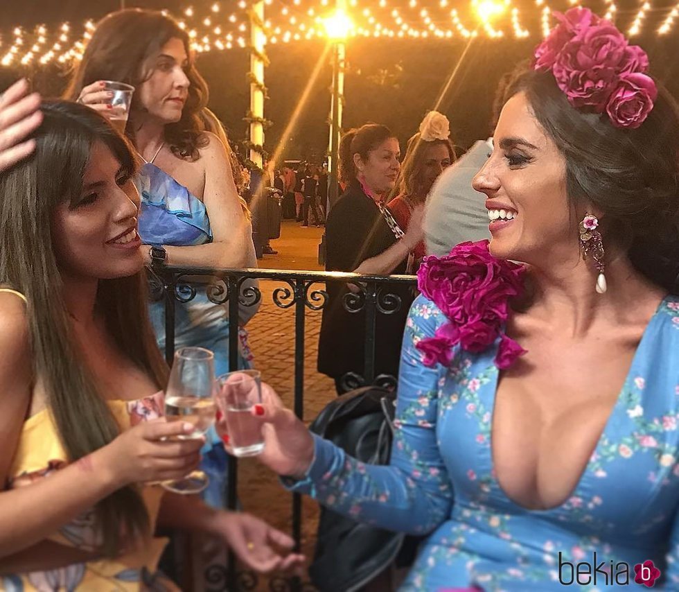 Anabel y Chabelita Pantoja disfrutando juntas de la Feria de Abril 2018