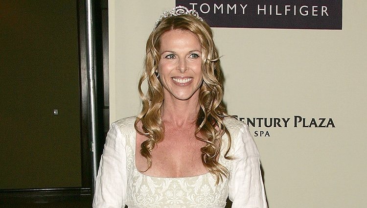 Catherine Oxenberg en una fiesta en Los Ángeles