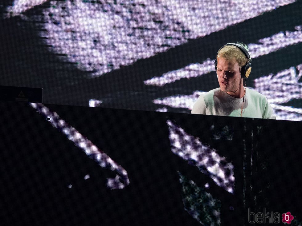 Avicii en uno de sus conciertos