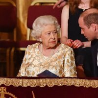 La Reina Isabel y el Príncipe Guillermo en el concierto del 92 cumpleaños de la Reina