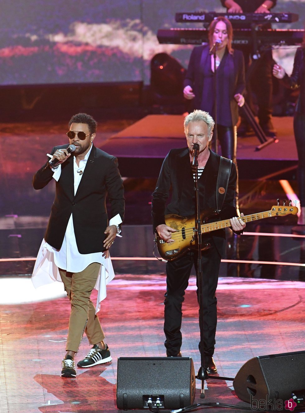 Sting y Shaggy actuando en el concierto del 92 cumpleaños de la Reina