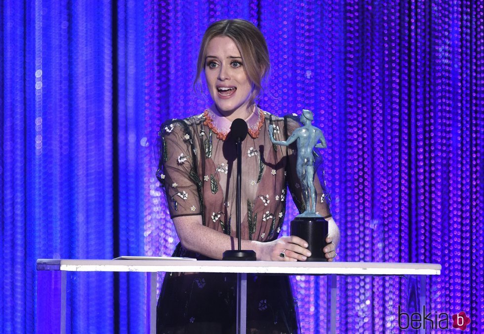 Claire Foy tras recoger el premio Screen Actors Guild Awards 2017