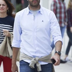 El futbolista Miguel Torres paseando por Málaga