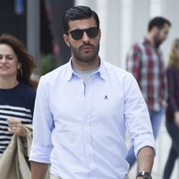 El futbolista Miguel Torres paseando por Málaga