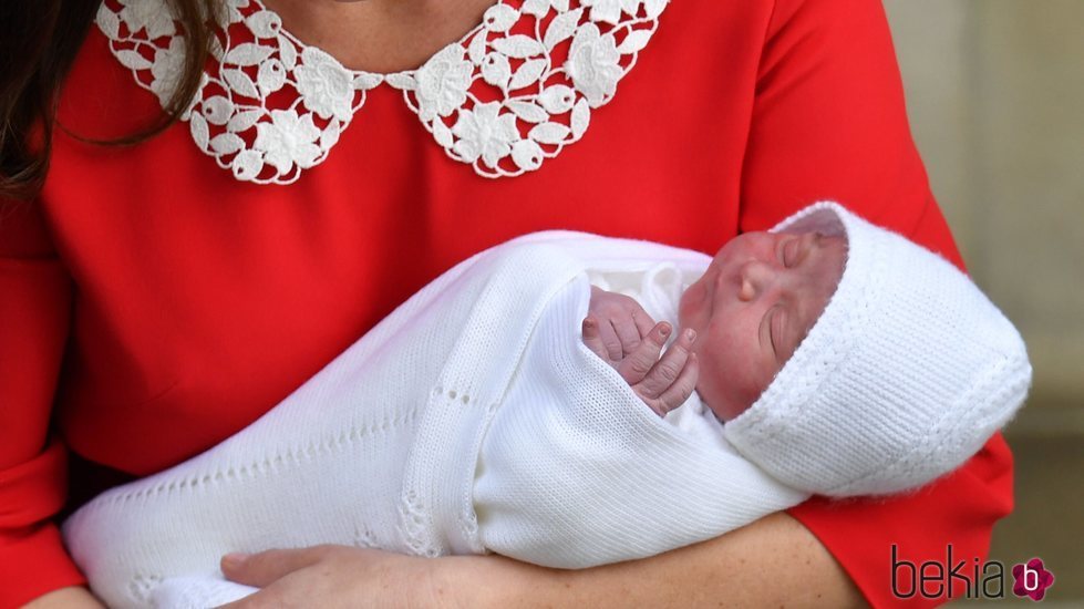 El tercer hijo de los Duques de Cambridge a la salida del hospital