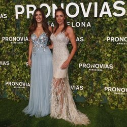 Elsa Anka y Lidia Torrent en el desfile de Pronovias en la Barcelona Bridal Fashion Week 2018