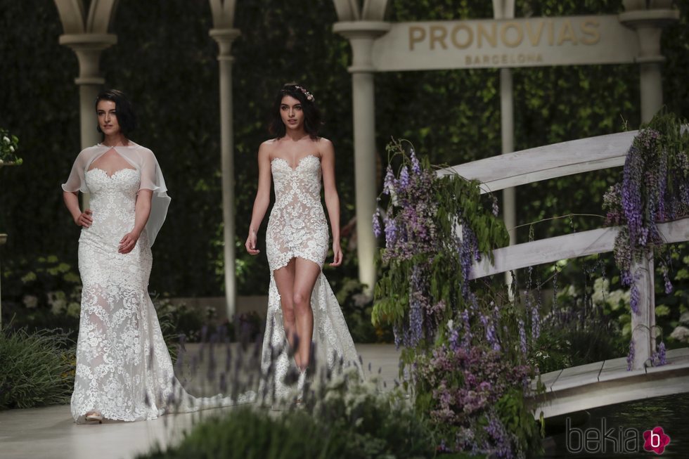 Blanca Romero y Lucía Rivera se suben a la pasarela de la Barcelona Bridal Fahion Week 2018