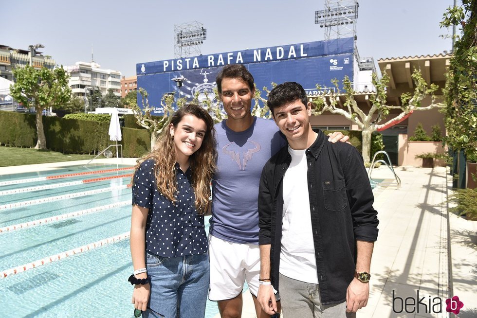 Alfred y Amaia con Rafa Nadal en el Trofeo Conde de Godó