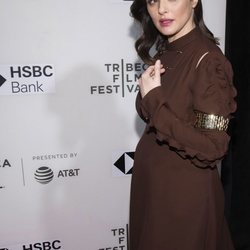 Rachel Weisz, muy embarazada en el Tribeca Film Festival