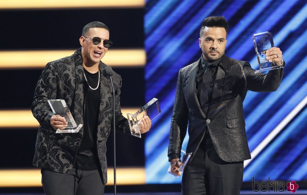 Daddy Yankee y Luis Fonsi en los Premios Billboard de la Música Latina de 2018