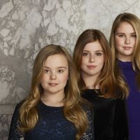 Foto oficial de las Princesas Amalia, Alexia y Ariane de Holanda